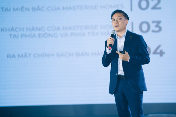 Ông Lê Quốc Hưng - Giám đốc Phát triển Kinh doanh Miền Bắc Masterise Homes chia sẻ định hướng kinh doanh giai đoạn 2023. Ảnh: Masterise Homes